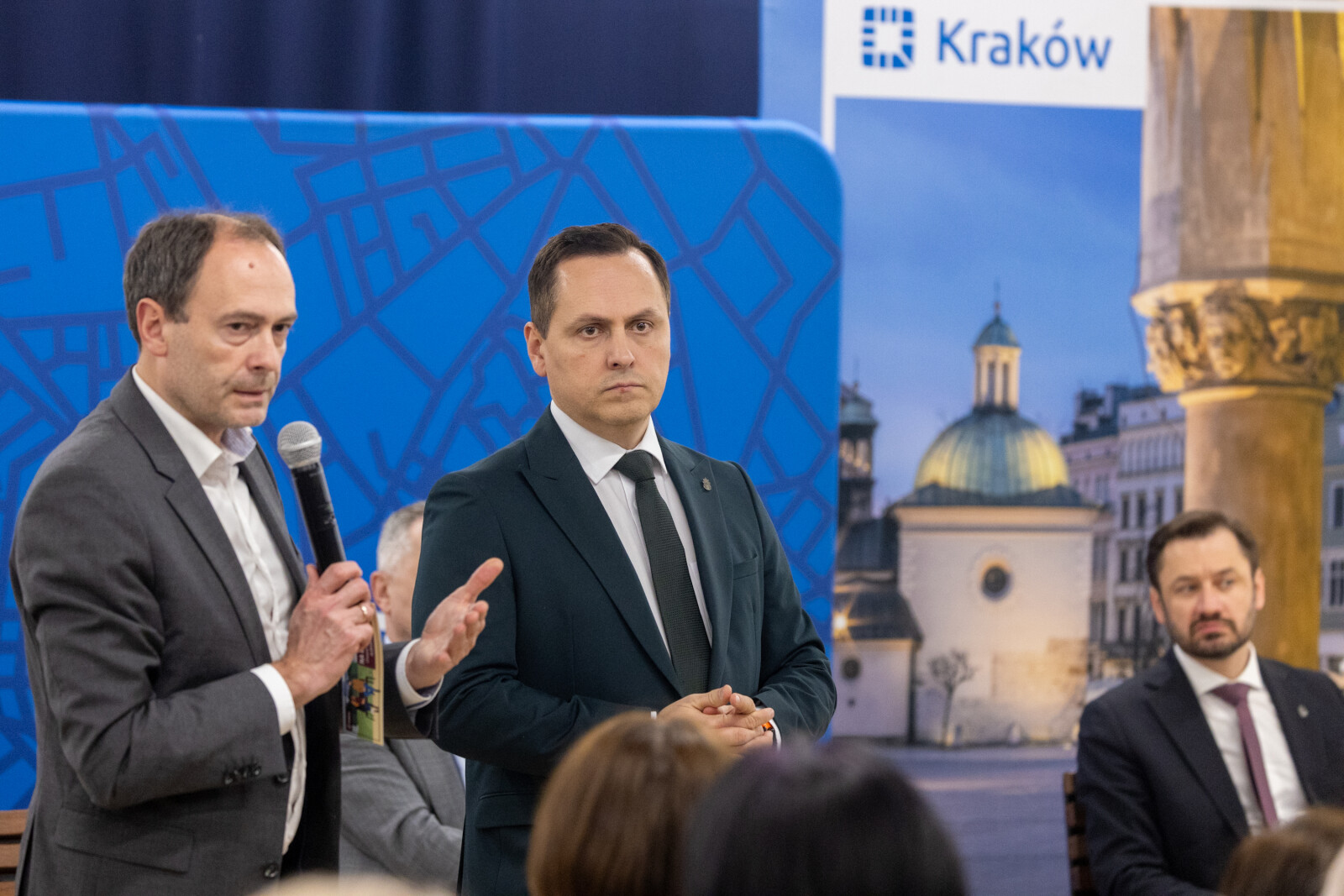 BSK_0501.jpg-Ławka Dialogu Prądnik Biały, Miszalski  Autor: B. Świerzowski