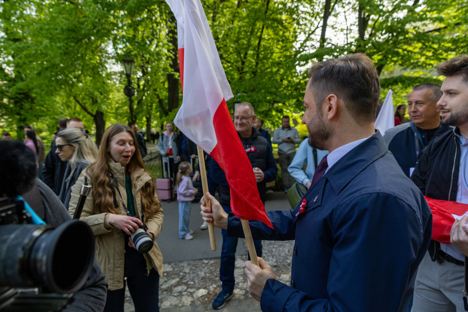 BŚ_UMK_20260501_0S4A5763.jpg-1 Maja, Flaga, Pochód, Zdjęcia, Miszalski  Autor: B. Świerzowski