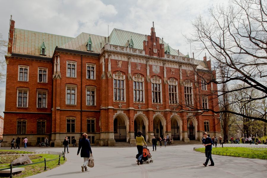 W Jakim Celu Kazimierz Wielki Założył Pierwszy Uniwersytet W Polsce Studiuj w Krakowie: to się opłaca - Magiczny Kraków