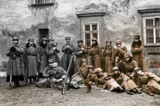 „Kobiety w walce o Niepodległą” – posłuchaj podcastu Muzeum AK