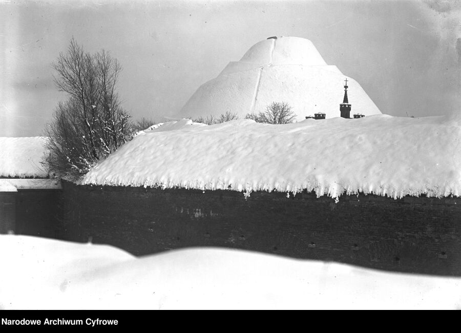 Snowy Kościuszko Mound, 1927 