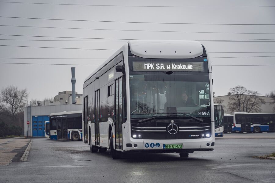 Mercedes-Benz eCitaro Fuel Cell