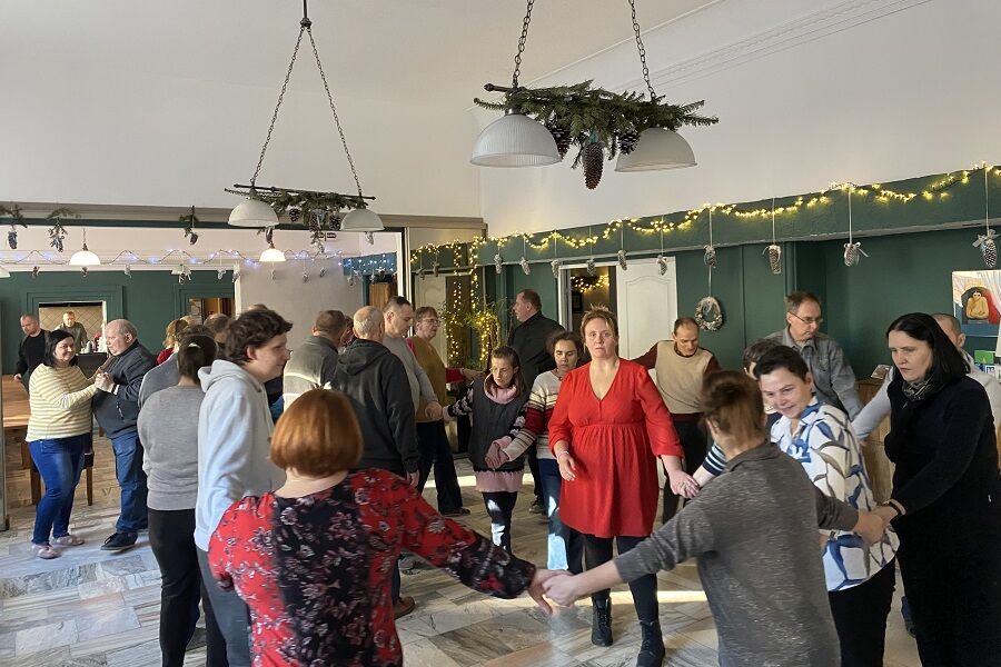 Uczestnicy podczas zabawy sylwestrowej