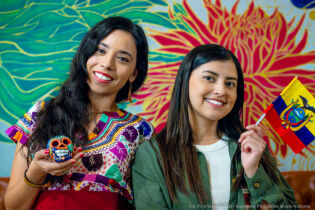 Obcokrajowcy w Krakowie - Latinas en Poloniae