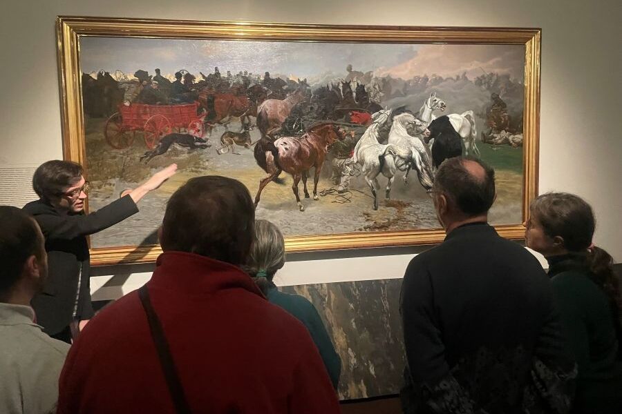 Uczestnicy z przewodnikiem