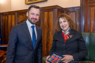 Dame Melinda Simmons, British Ambassador meets Mayor of Kraków